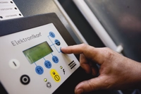 Первый запуск винтового компрессора