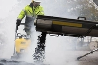 Ямочный ремонт дорог: технология, методы, какое оборудование нужно? 